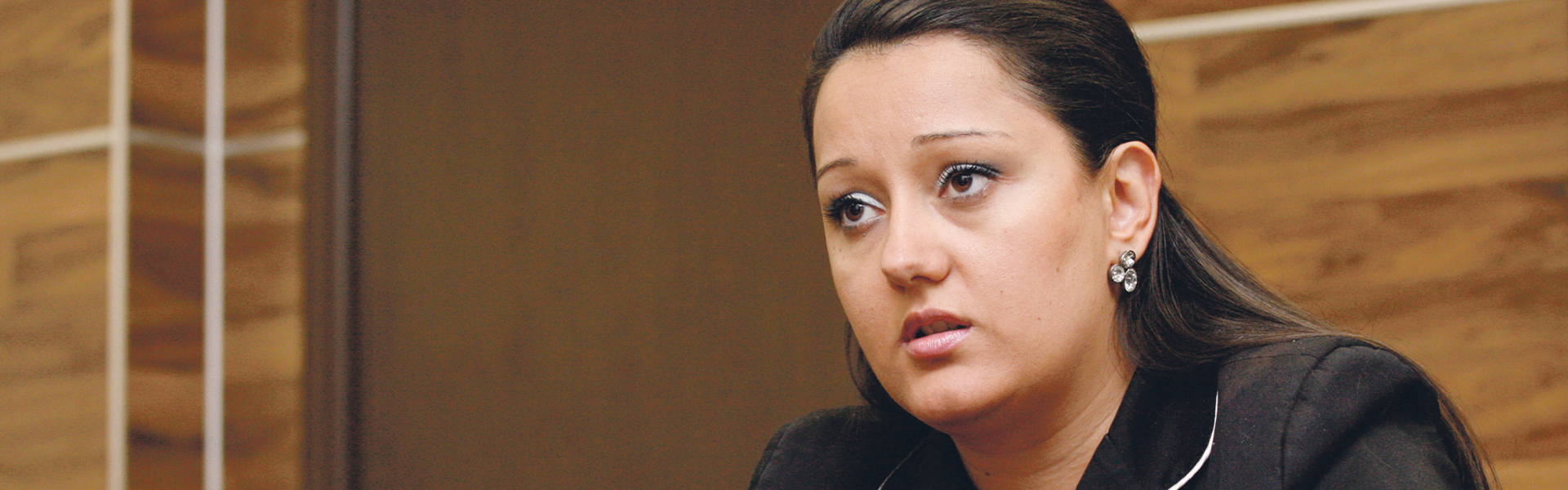 Лиляна Павлова (Lilqna Pavlova - 1920x600